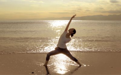 「ストレス解消ヨガ」 Stress Relief Yoga.  Live Online with Yukie Iijima