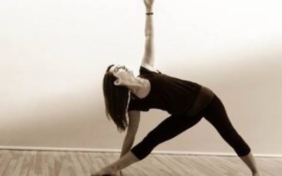Vinyasa Flow Yoga.  Live Online with guest teacher Jeanne Mudie