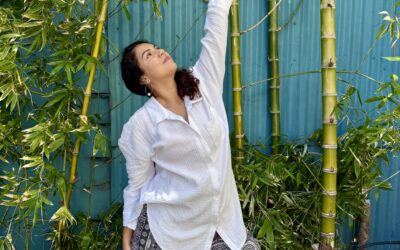 Stretch & Flow – All levels with Tiffany Soriano. In-person & Live Online